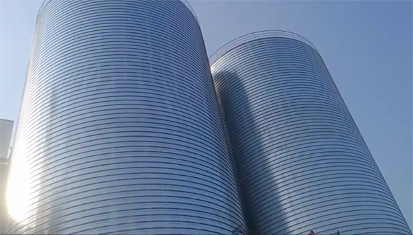 曲江2座混凝土高架卷板仓